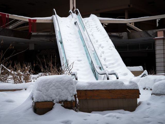 PHOTOS: Snow fills abandoned Ohio mall in eerie photos