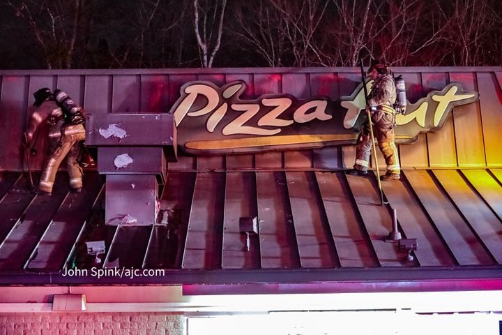 DeKalb fire pizza hut
