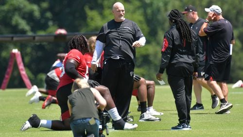 May 30, 2019 Flowery Branch - Atlanta Falcons head coach Dan Quinn instructs during team practice at Atlanta Falcons Training Camp in Flowery Branch on Thursday, May 30, 2019. The Falcons are in the second week of Phase Three of the offseason program. They have another week of OTAs before the mandatory minicamp, which is set for June 11 through 13. HYOSUB SHIN / HSHIN@AJC.COM
