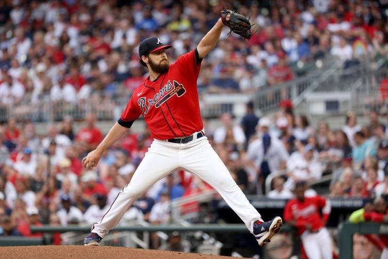 Braves starting pitcher Ian Anderson delivers during the first inning against a Los Angeles Dodgers batter at Truist Park Friday, June 24, 2022, in Atlanta. (Jason Getz / Jason.Getz@ajc.com)