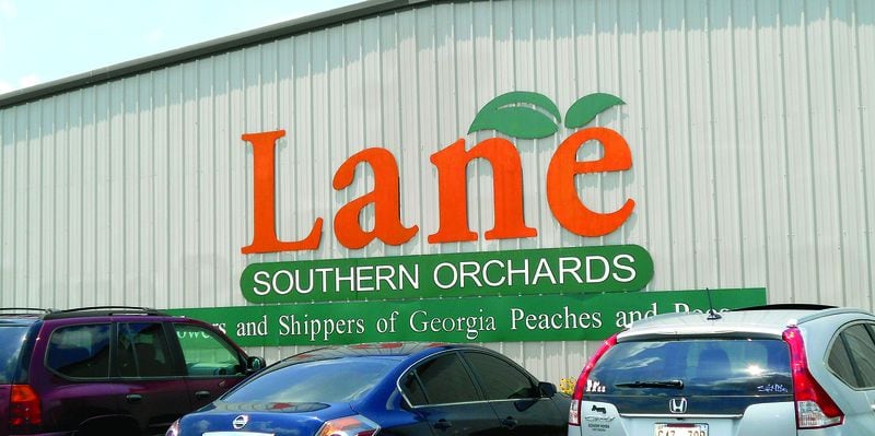 Lane Southern Orchards packinghouse, Fort Valley, GA (Courtesy of Charles Seabrook via Reporter Newspapers)