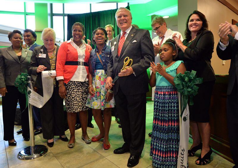 Gov. Nathan Deal attends a ribbon cutting at Cancer Treatment Centers of America event the same day company executives hosted a political fundraiser for him HYOSUB SHIN / HSHIN@AJC.COM