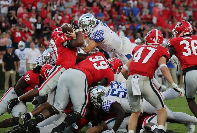 Georgia Kentucky in a NCAA college football game on Saturday, Oct. 16, 2021, in Athens.  (Curtis Compton / Curtis.Compton@ajc.com)