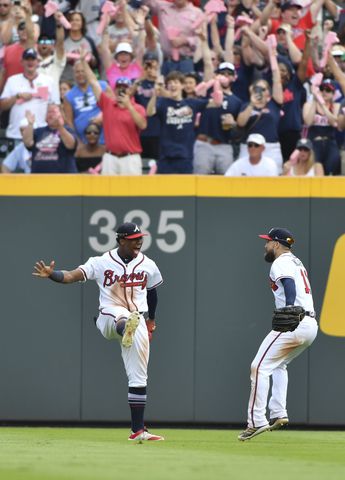 Photos: Braves beat the Phillies, sew up NL East title