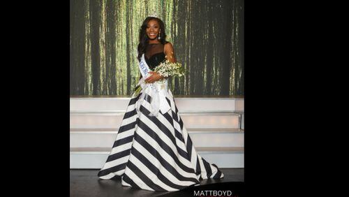 Miss Georgia's Outstanding Teen 2016 Kelsey Hollis will crown her successor Friday.