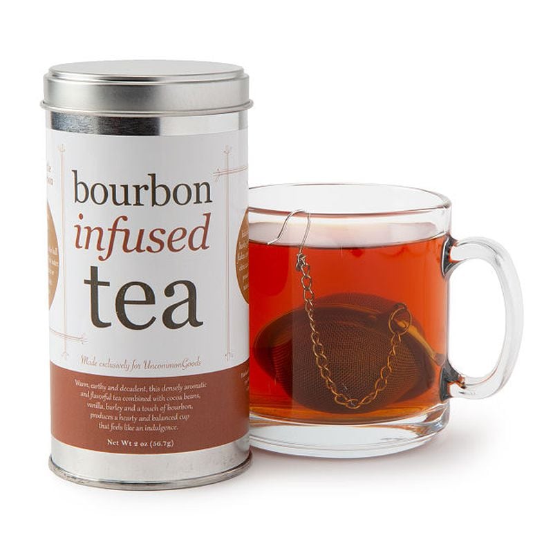 The flavor of bourbon seasoned in oak comes through in black tea from Cask and Leaf.