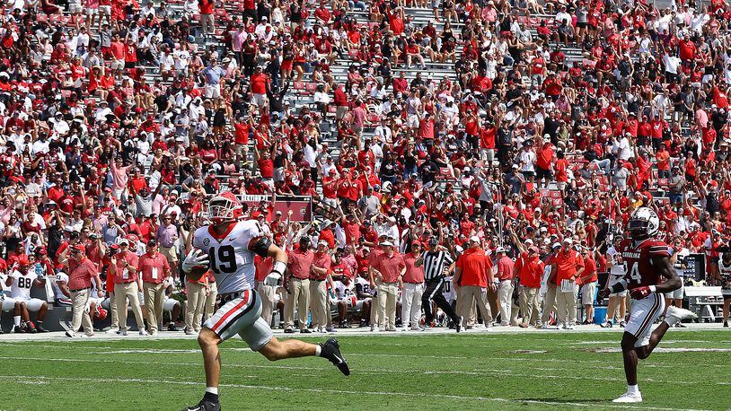 Georgia tight end Brock Bowers breaks away for a touchdown for a 31-0 lead over South Carolina during the third quarter in a NCAA college football game on Saturday, Sept. 17, 2022, in Columbia.   “Curtis Compton / Curtis Compton@ajc.com