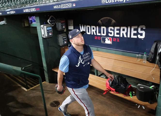 Braves set World Series roster, add Wright & Gore