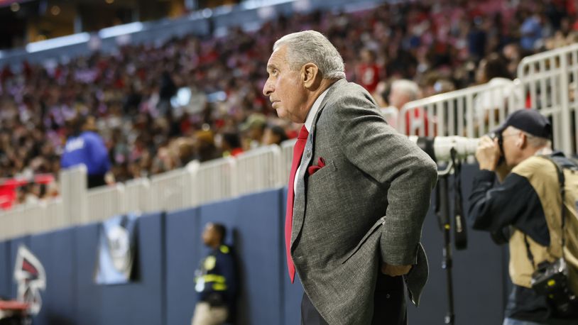 Falcons owner Arthur Blank watches his team from the sideline during the fourth quarter against the Cardinals on Sunday, January 1, 2023, in Atlanta.  Miguel Martinez / miguel.martinezjimenez@ajc.com