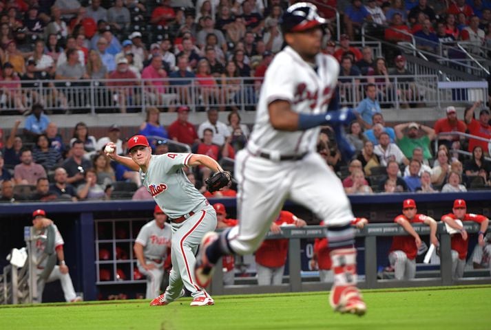 Photos: Braves rally, close in on NL East title