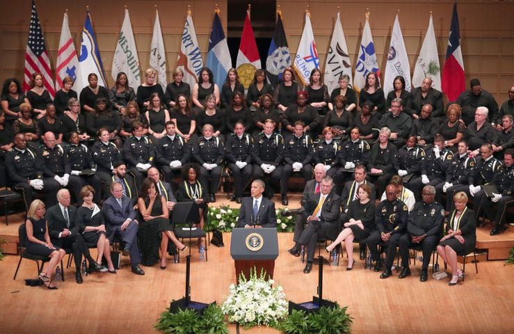 Memorial service for 5 officers killed in Dallas, 07.12.16