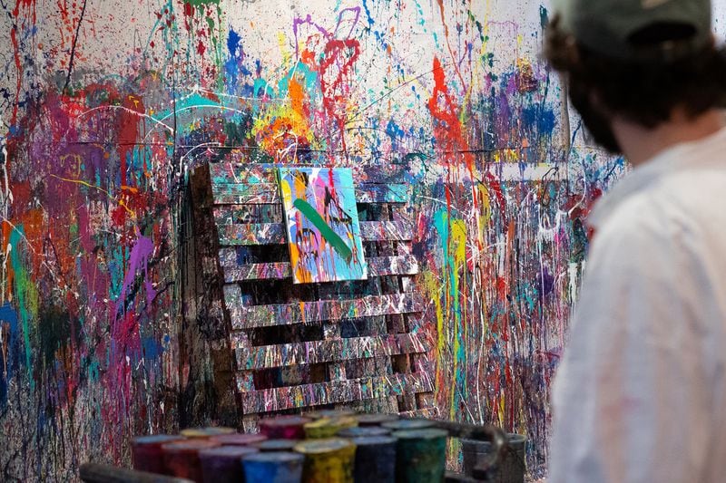 Splatter paint offers a fun, stress-free painting session.
Courtesy of Binders