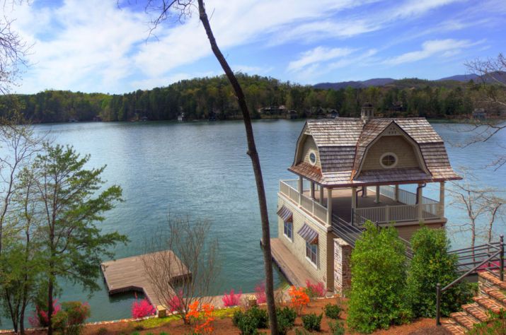 Nick Saban auctioning $11 million Lake Burton home