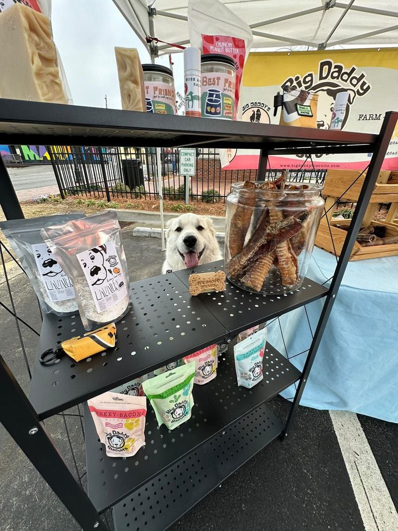 Dogs are welcome at local farmers markets, and their people can find treats for them at many markets like the Saturday morning Marietta Square Farmers Market. (Courtesy of Lauren Janis)