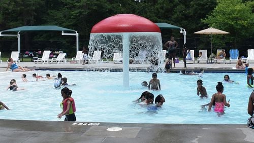 Murphey Candler Park pool hours are extended through the end of September 2020.