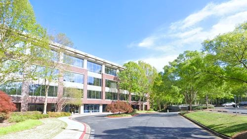 Alpharetta recently approved a master plan amendment to allow Free Chapel Worship Center to operate in the former Woodside Terrace office building at 3755 Mansell Road. (Google Maps)