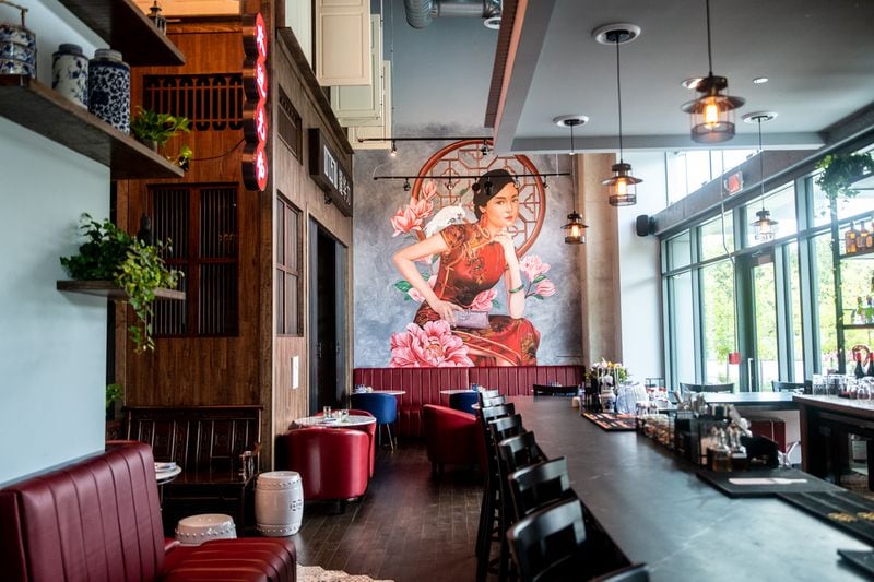 Yao's interior bar and dining area.  (Mia Yakel for The Atlanta Journal-Constitution)