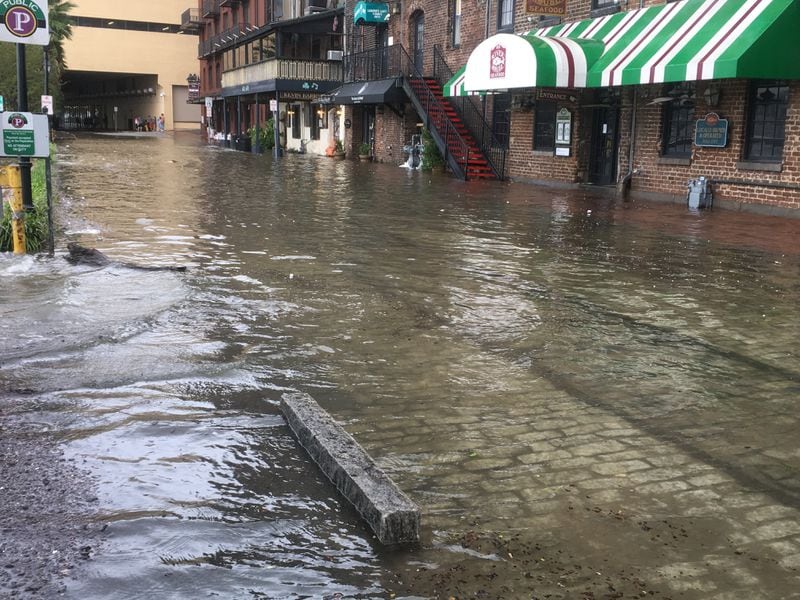 Tropical Storm Irma caused some flooding along the popular River Street in downtown Savannah on Monday, September 11, 2017. (JENNIFER BRETT/JBRETT@AJC.COM)