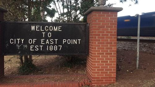 Campaign underway to put trash cans at East Point MARTA stations, uplift community