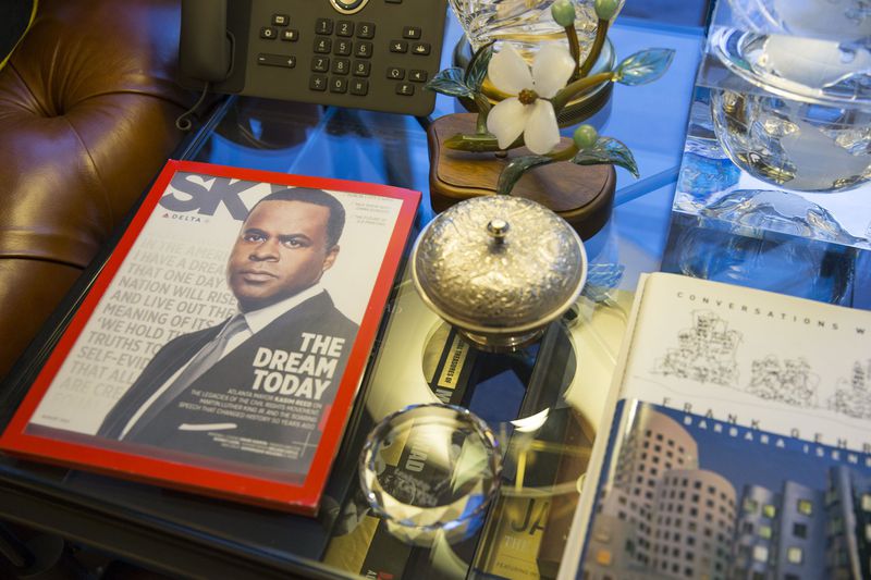 A Delta Sky magazine and other trinkets are displayed in a press room inside Kasim Reed’s office during his final workday as mayor of Atlanta at City Hall on December 29, 2017. ALYSSA POINTER/ALYSSA.POINTER@AJC.COM