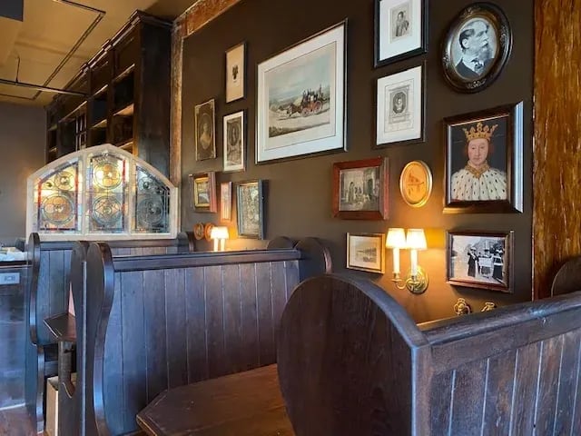 Interior of Hart & Crown tavern in Madison, Georgia