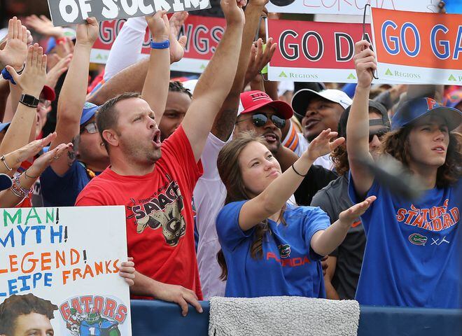 Photos: The scene at the Georgia-Florida game