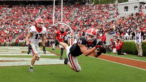 Former Georgia tight end Brett Seither (80) has agreed to play football for the Yellow Jackets. (Jason Getz file photo / Jason.Getz@ajc.com)