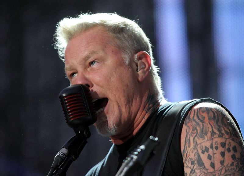  James Hetfield bellows "For Whom the Bell Tolls." Photo: Robb Cohen Photography & Video /RobbsPhotos.com