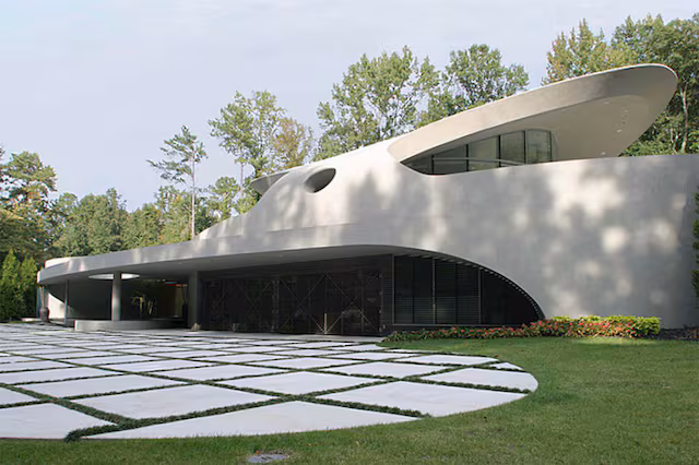Inside music producer Dallas Austin's modern home