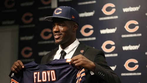 Chicago Bears first-round draft pick Leonard Floyd poses for photos Friday, April 29, 2016, in Lake Forest, Ill. (Abel Uribe/Chicago Tribune via AP) MANDATORY CREDIT CHICAGO TRIBUNE; CHICAGO SUN-TIMES OUT; DAILY HERALD OUT; NORTHWEST HERALD OUT; THE HERALD-NEWS OUT; DAILY CHRONICLE OUT; THE TIMES OF NORTHWEST INDIANA OUT; TV OUT; MAGAZINES OUT; NO SALES