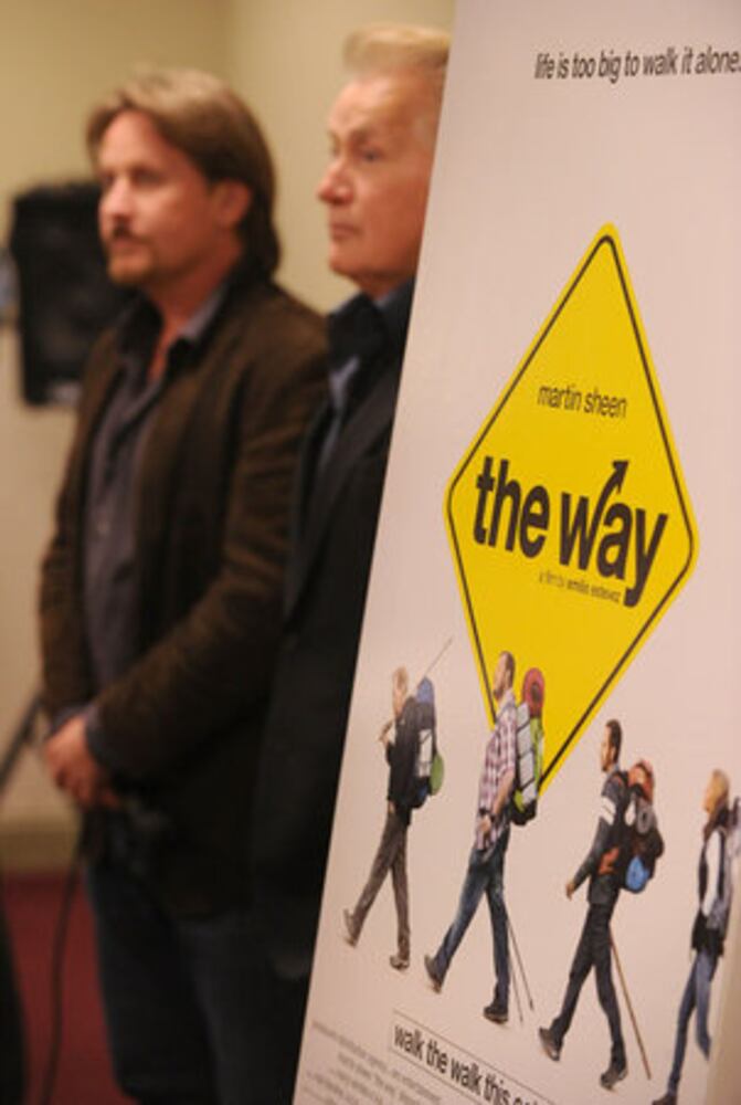 Martin Sheen, Emilio Estevez bus tour stops in Smyrna