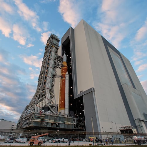 The Artemis II rocket makes its way from the Vehicle Assembly Building to pad 39B at the Kennedy Space Center, Saturday, Jan. 17, 2026, in Cape Canaveral, Fla. (AP Photo/John Raoux)