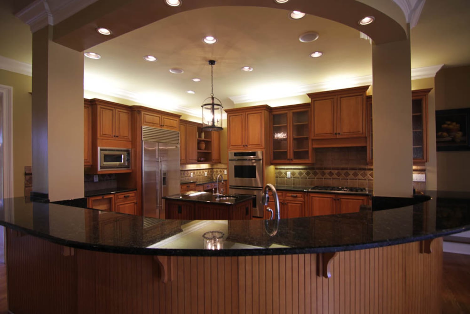 Franklin, Tenn., estate has billiards/media room, 3 wet bars