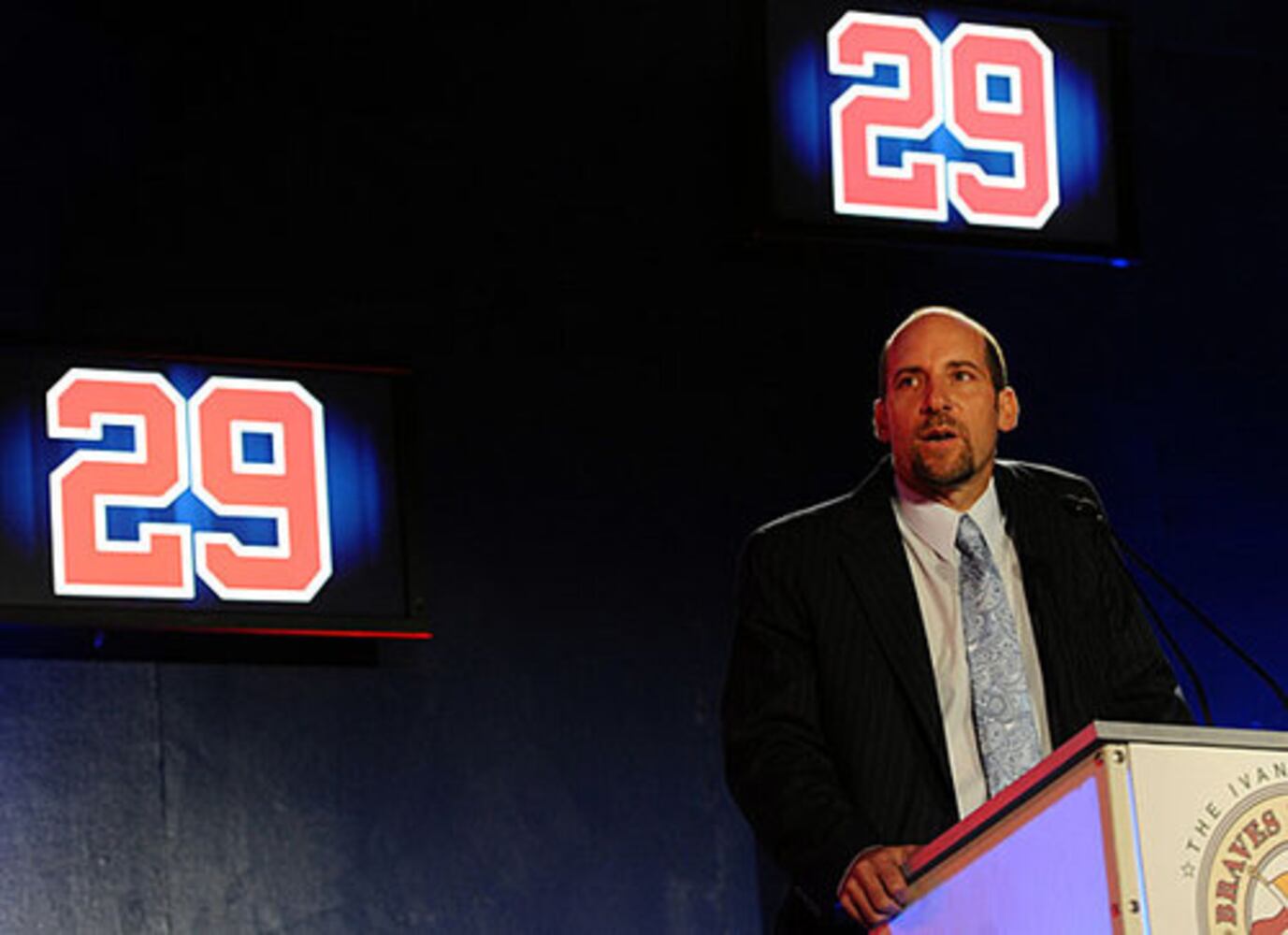 John Smoltz inducted into Braves Hall of Fame
