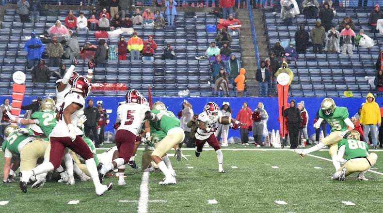 Buford's Hayden Olsen (85) hits the game-winning field in overtime during the GHSA AAAAA state championship game at Georgia State Stadium on Friday, December 13, 2019. Buford won 17-14 over Warner Robins. (Hyosub Shin / Hyosub.Shin@ajc.com)