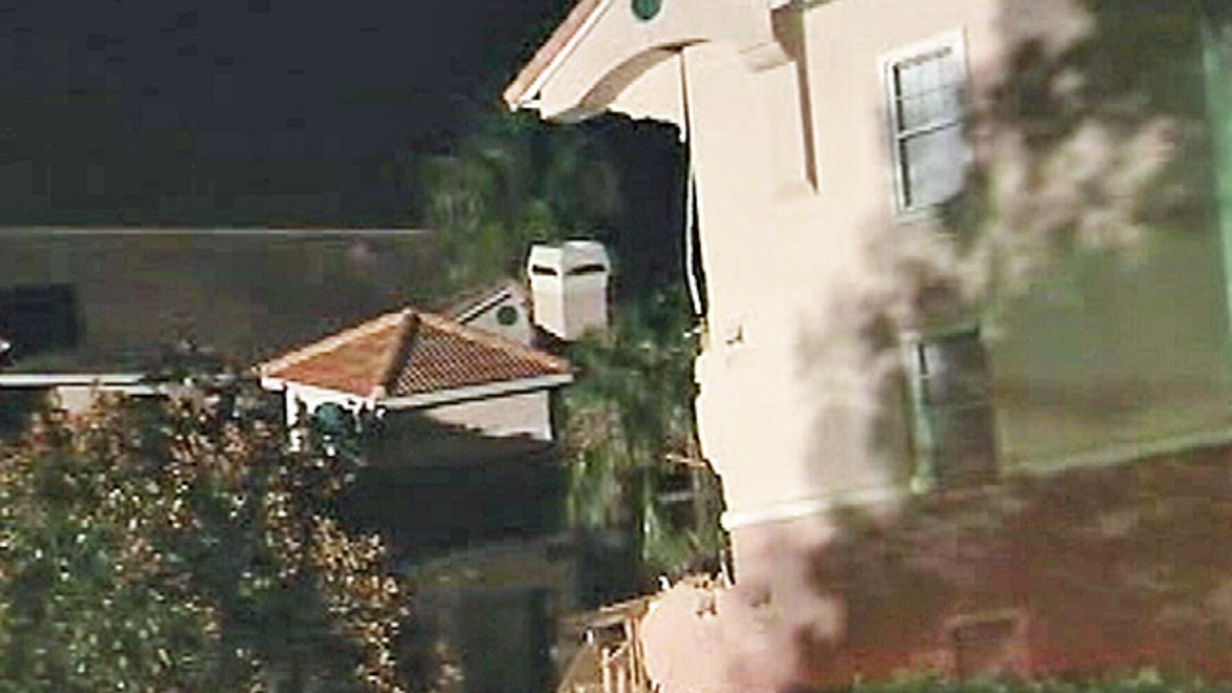 Clermont resort building collapse sinkhole