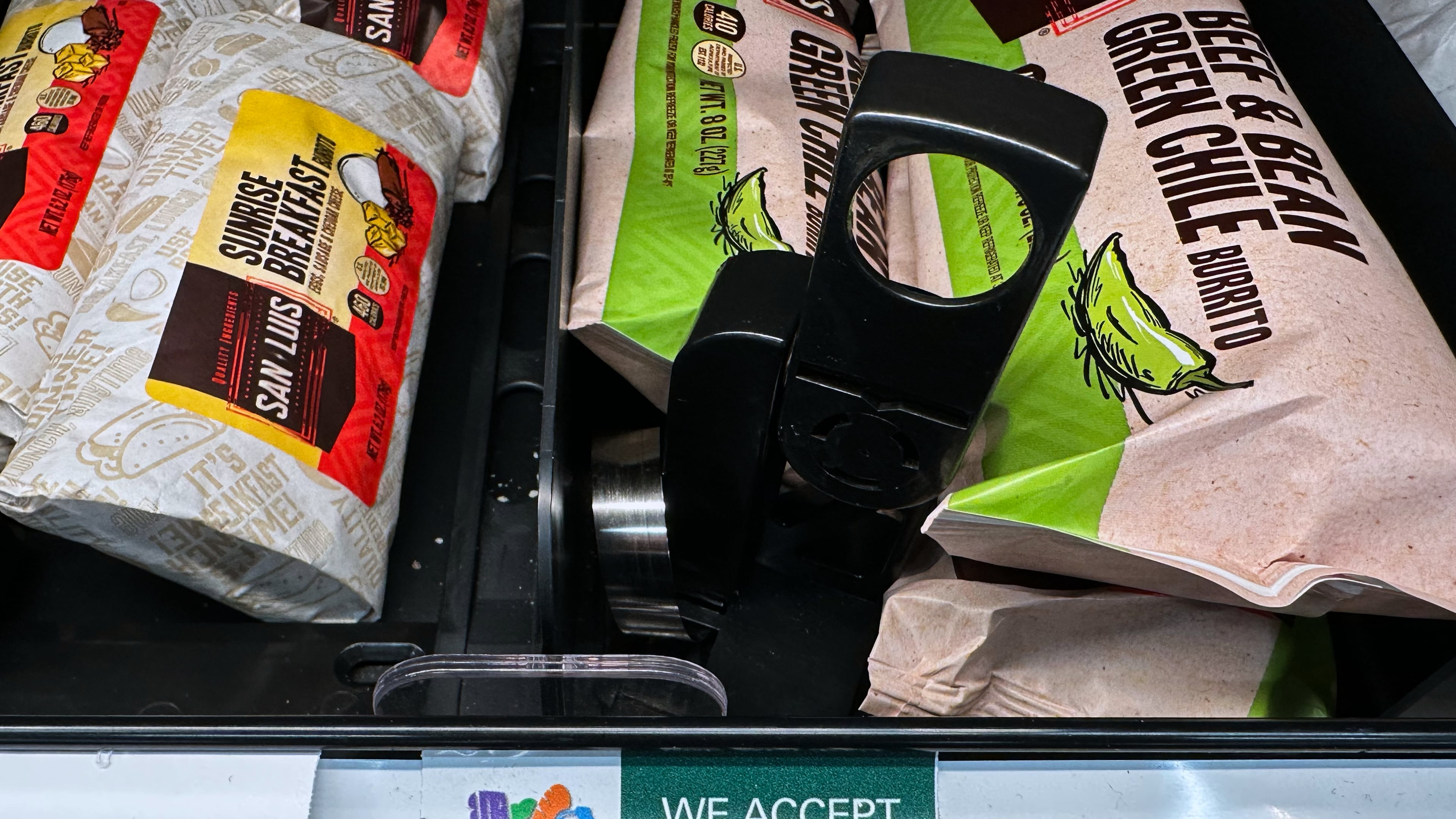 The federal government shutdown has meant the Department of Labor isn't publishing federal jobs data, meaning the economic picture is too distorted for economists and policymakers to make predictions and decisions. (Allison Robbert/AP) (AP Photo/Nam Y. Huh)