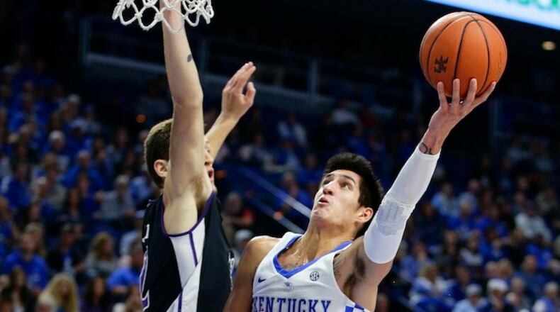 Kentucky's Derek Willis (35) scores against Stephen F. Austin on November 11, 2016, at Rupp Arena in Lexington, Ky. (Mark Cornelison/Lexington Herald-Leader/TNS)