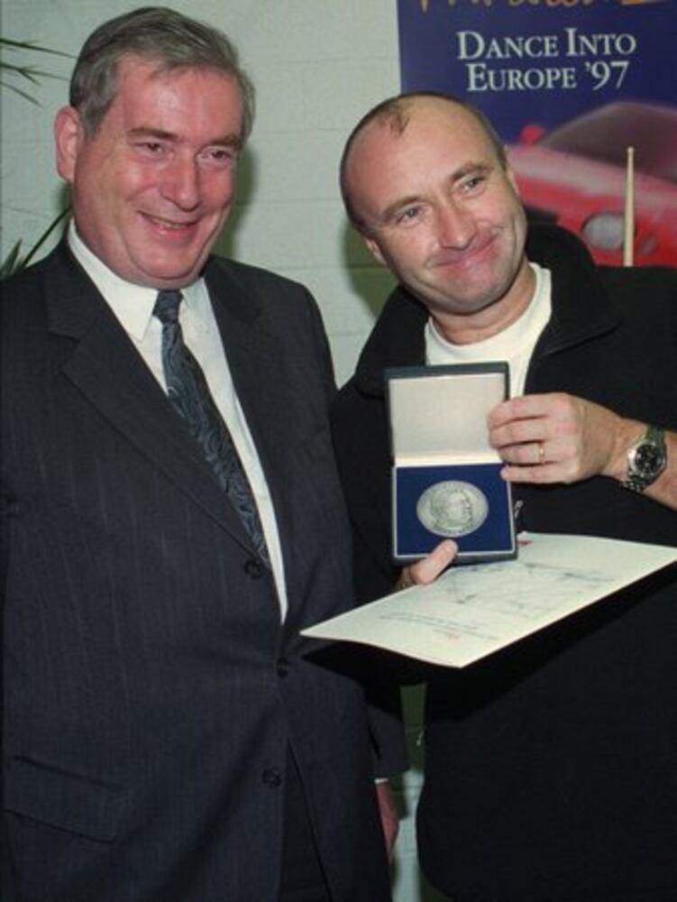 Phil Collins retires