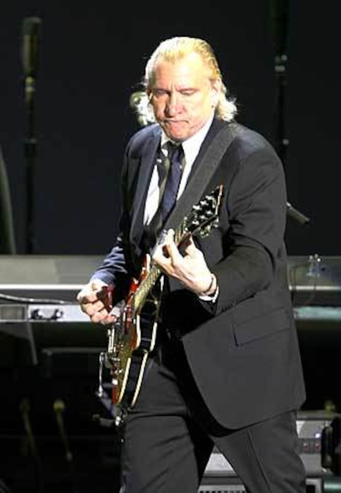 Eagles kick off summer tour at new Alpharetta amphitheatre