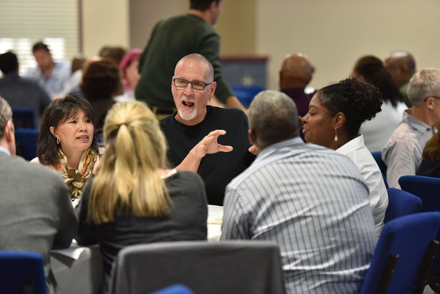 PHOTOS: Black church, white church discuss race