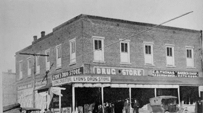 Historic photos of Roswell are among the holdings of the Roswell Historical Society. The Roswell City Council has approved a historic archives agreement with the group. ROSWELL HISTORICAL SOCIETY