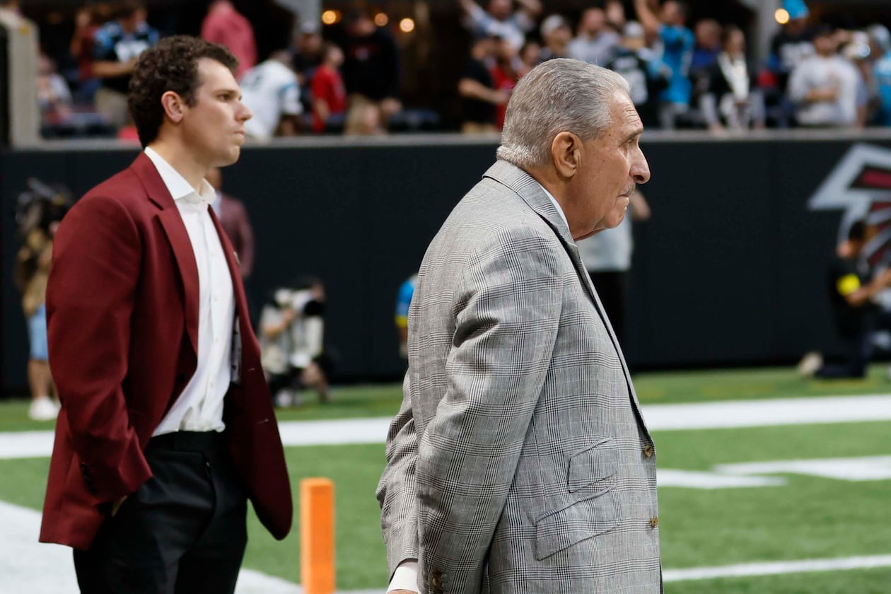 Atlanta Falcons owner Arthur Blank watches as Carolina Panthers kicker Ryan Fitzgerald makes the game-winning field goal to beat the Atlanta Falcons 30-27 in overtime. The Falcons' loss was their fifth straight and dropped them to 3-7. (Miguel Martinez/AJC)
