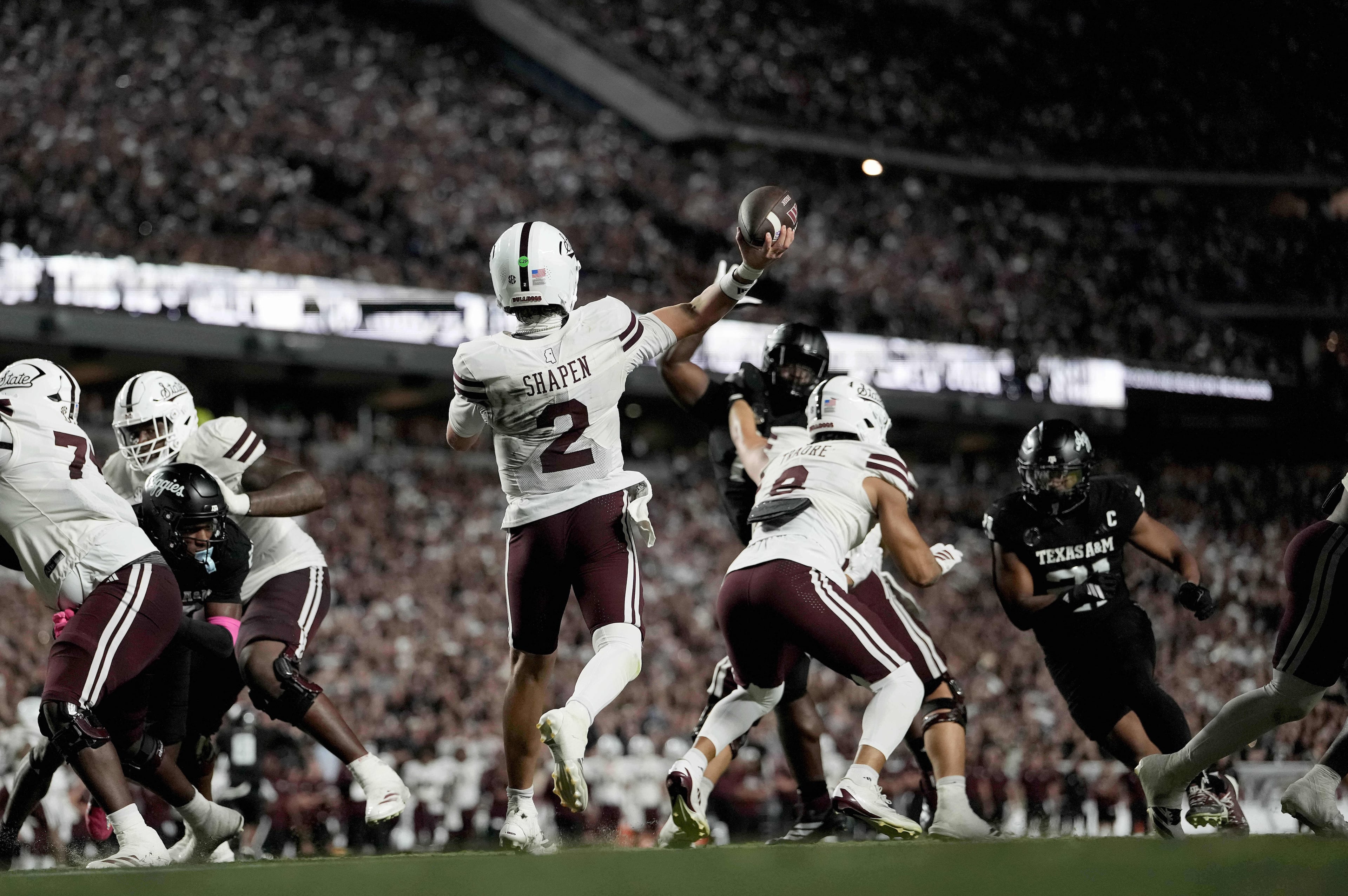 Mississippi State Blake Shapen