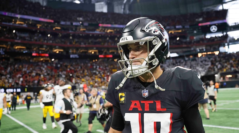 Atlanta Falcons quarterback Kirk Cousins (18) lost in his presentation with the Atlanta Falcons 18-10 against the Pittsburgh Steelers on Sunday, Sept. 8, at Mercedes-Benz Stadium in Atlanta. 
(Miguel Martinez/ AJC)