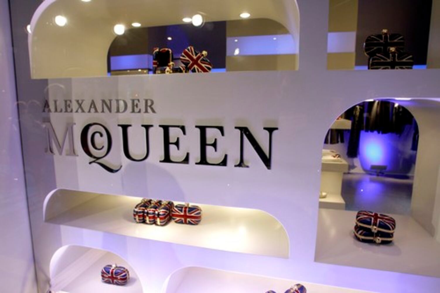 Janet Jackson dazzles at McQueen boutique