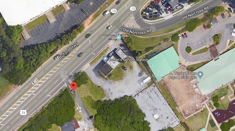 Norcross will close Giles Street and sell right of way to the highest bidder. (Google Maps)