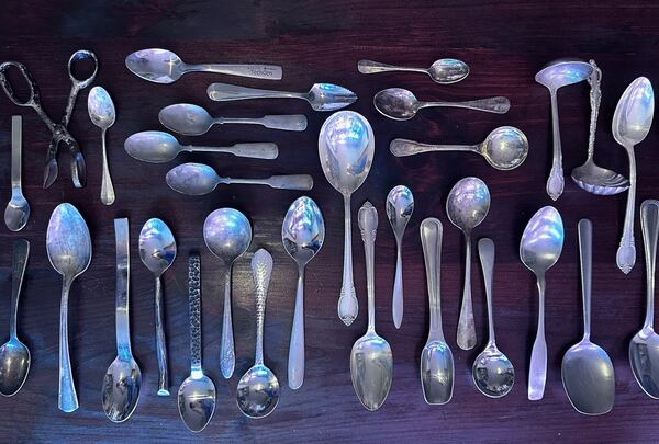 Another very satisfying photo, this time of spoons. 
