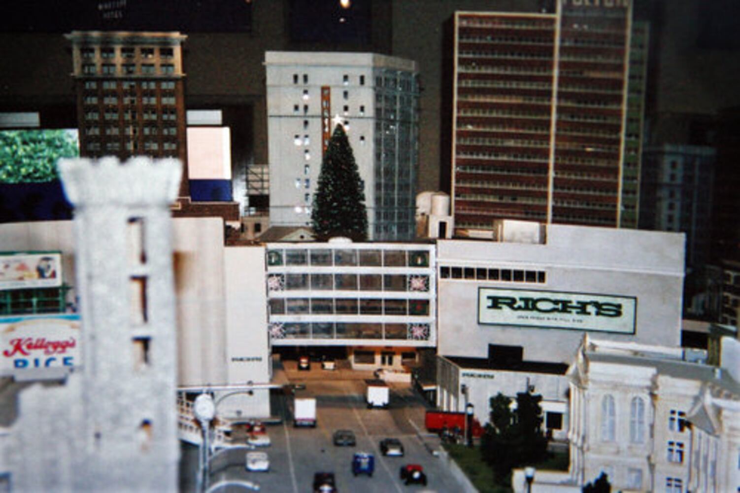 Underground Atlanta's model train