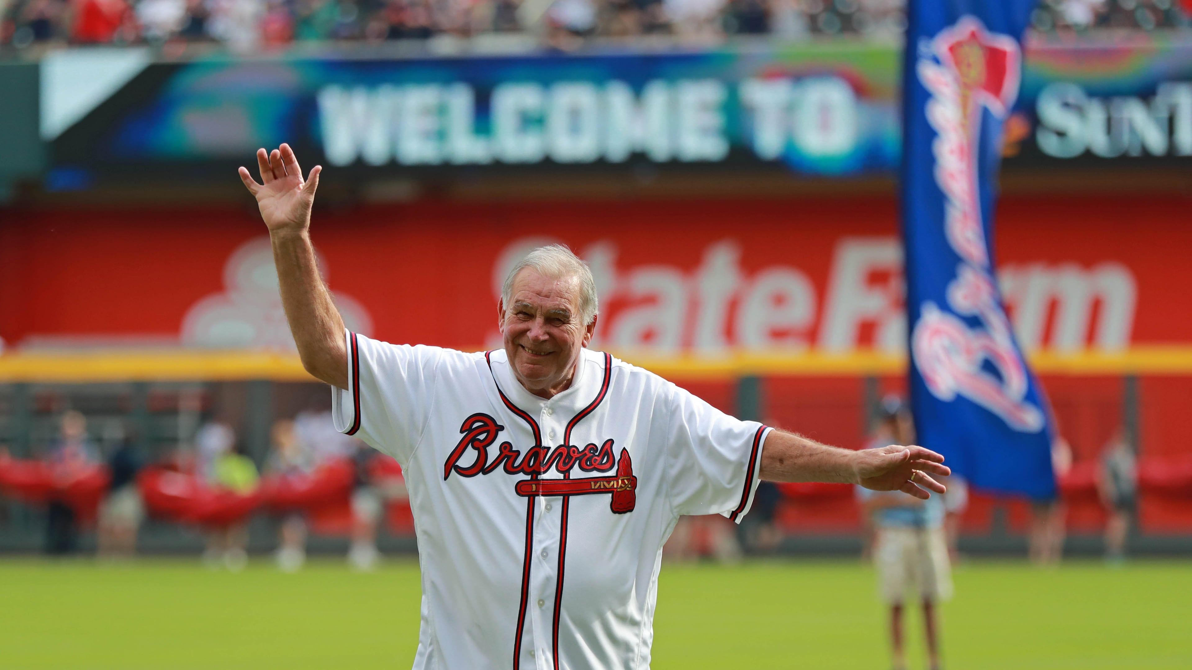 Bobby Cox acknowledges the crowd after throwing out the first pitch. (Curtis Compton/AJC)